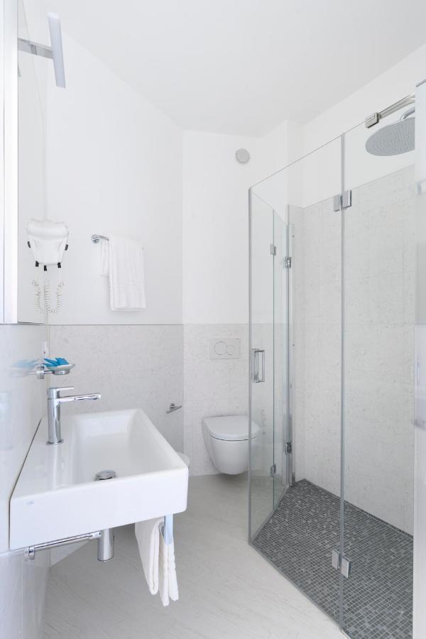 לידו די ג'סולו Hotel Capri 3 Stelle Superior מראה חיצוני תמונה