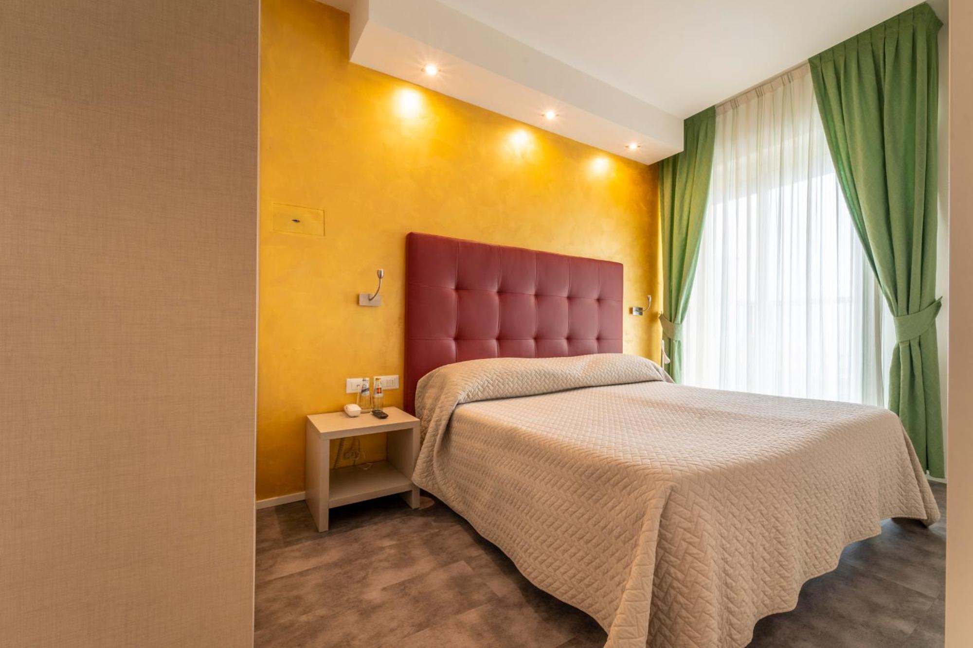 לידו די ג'סולו Hotel Capri 3 Stelle Superior מראה חיצוני תמונה